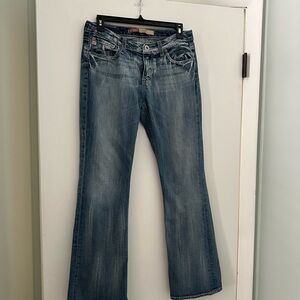 Big Star Women's Hazel Curvy Fit Faded Blue Bootcut Jeans